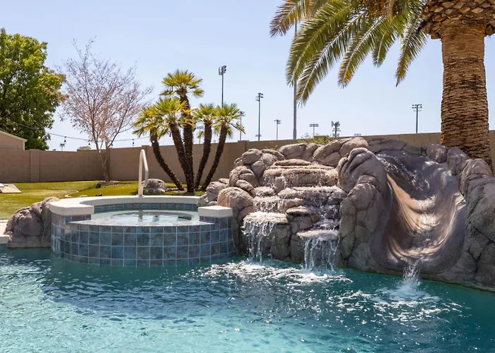 Scottsdale On 59th Holiday home *