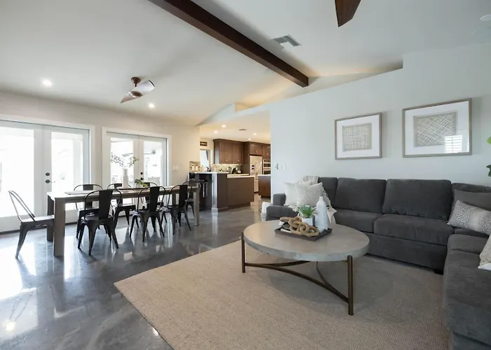 Holiday home Scottsdale On 59th